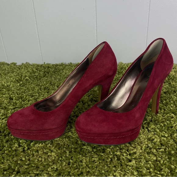 Nine West Red Suede Platform Pumps 7.5M - Picture 9 of 10